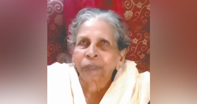 വി​യോ​ഗ​മ​റി​യാ​തെ സ​ഹോ​ദ​രി ആ​ഴി​ക്കു​ട്ടി