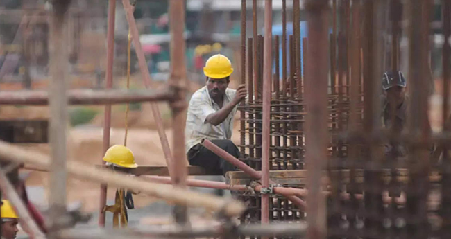 Thodupuzha Construction Sector Standstill: Unemployment and Cost Reduction