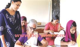 എഴുപത്തിയേഴുകാരി ശ്രീദേവിയമ്മ  ഏറ്റവും പ്രായംകൂടിയ പരീക്ഷാർഥി